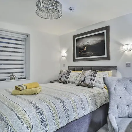 Luxury 2 X Double Bed Central Location